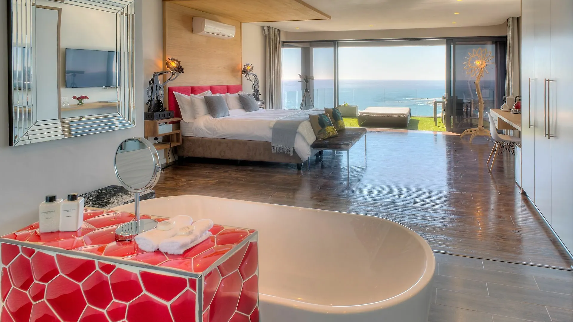 Sea Star Rocks Guest House Cape Town